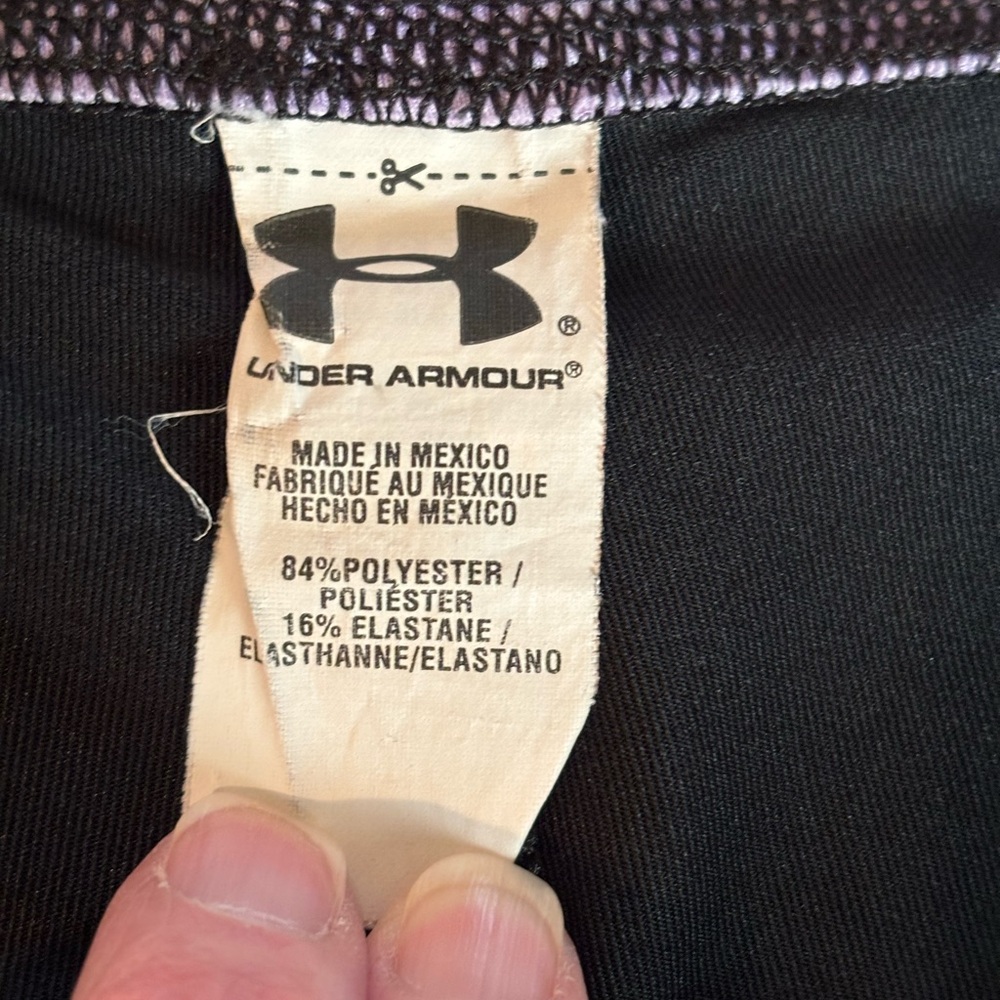 Under Armour Sz Med Black w Lavender Waistband Bike SHORTS - Picture 6 of 6